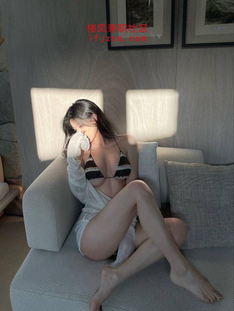 制服诱惑大胸