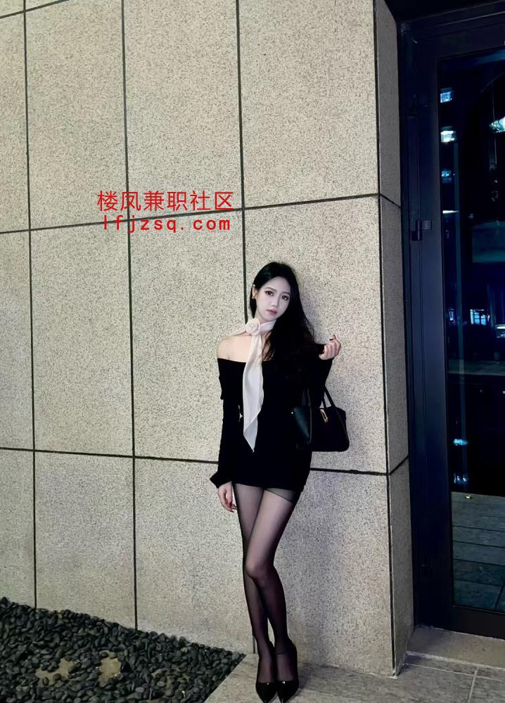 百子湾高颜黑丝御姐