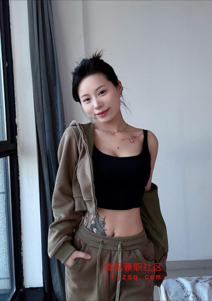 兼职干体验大奶骚货