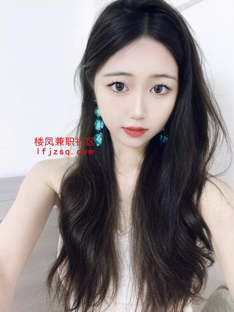 00后甜美软妹