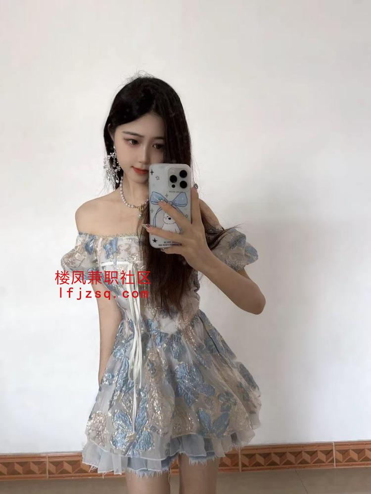 00后甜美软妹