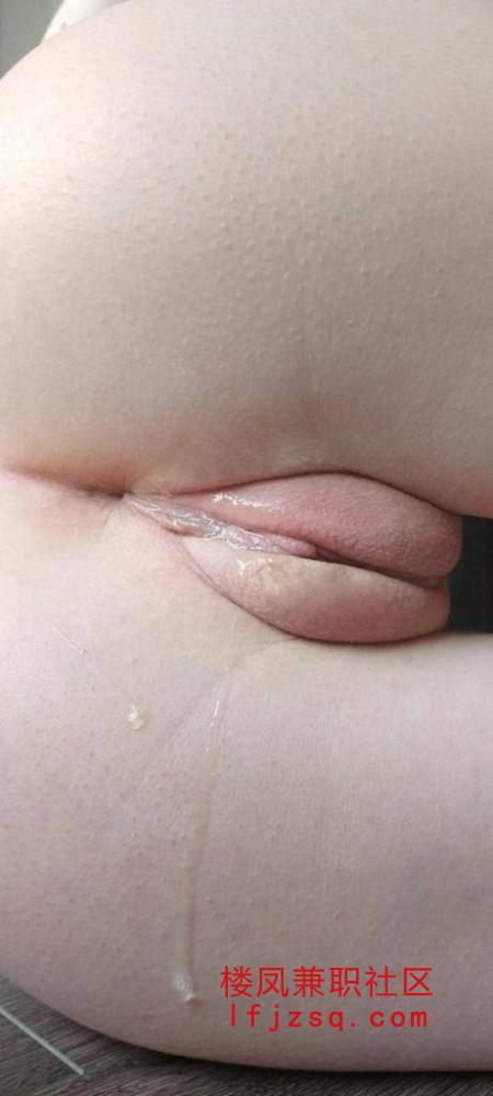20岁学生妹妹暑假兼职乖巧可调教