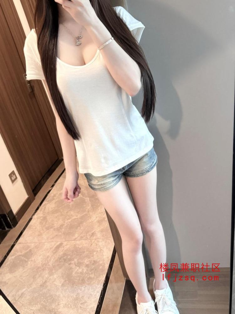 合肥20岁清纯学生身材超棒可调教