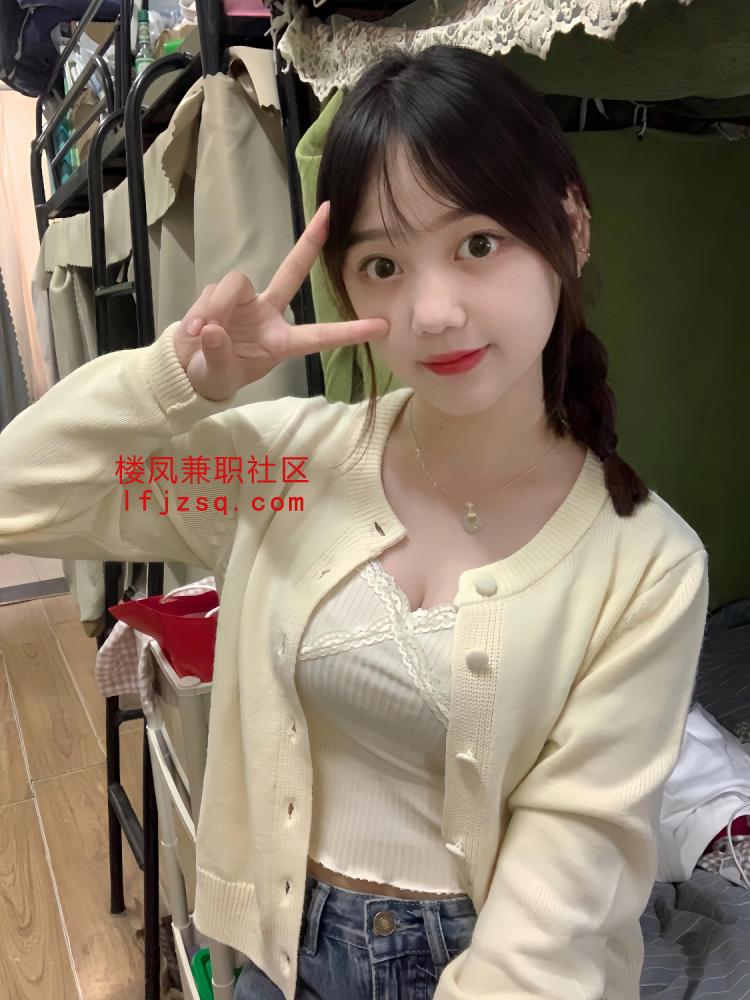 00后大白奶野格熟妇