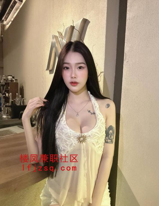 妩媚闷骚大胸骚妇