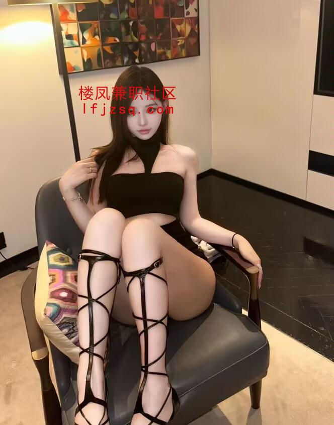 甜妹子性格温柔三点粉，叫床声给力淫荡小姐姐