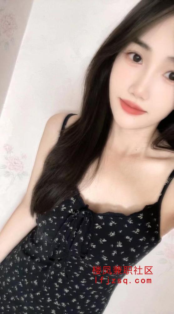 大胸颜值小姐姐