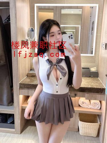 肤白貌美老板娘