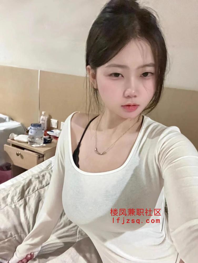 性感兼职小姐姐逼紧水多