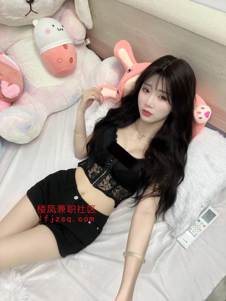 腰细大胸颜值担当的老师