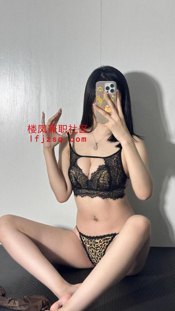 兼职下海身材妩媚性感可后入