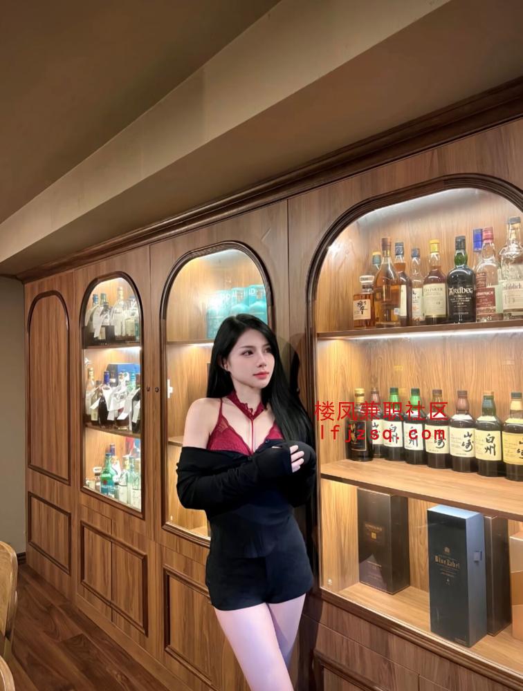 极品风骚完美身材小姐姐