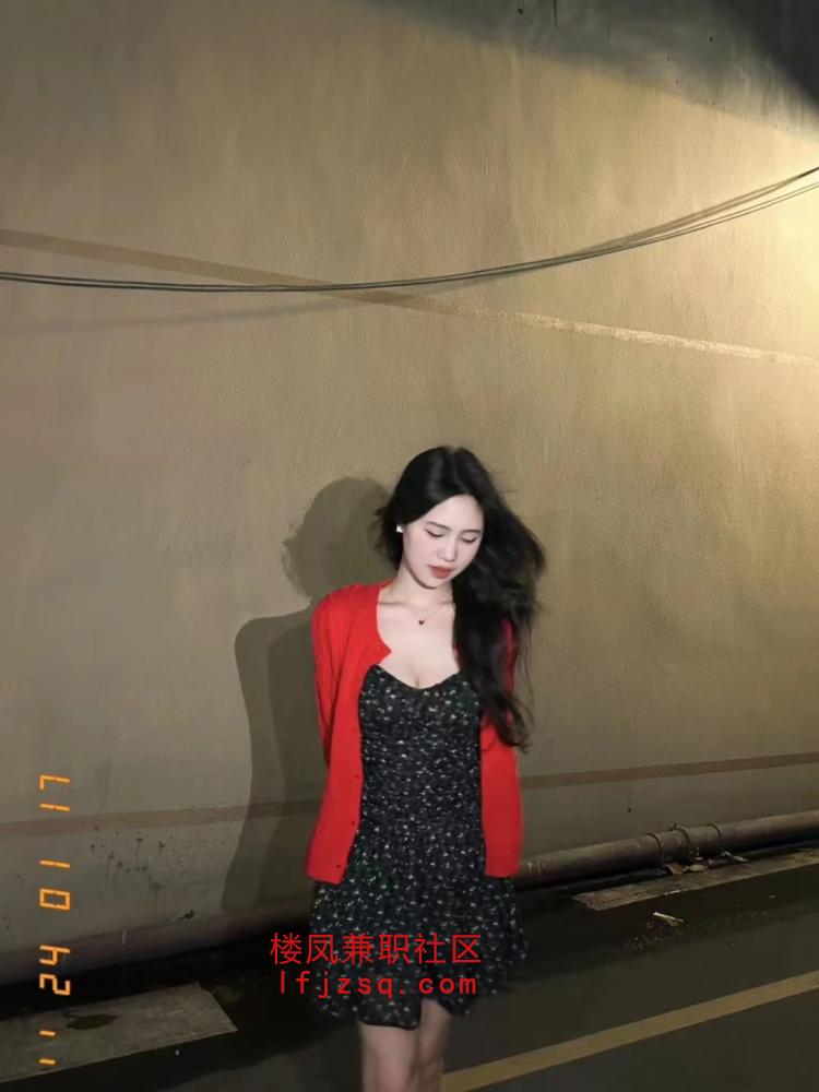 清纯高颜值性感御姐