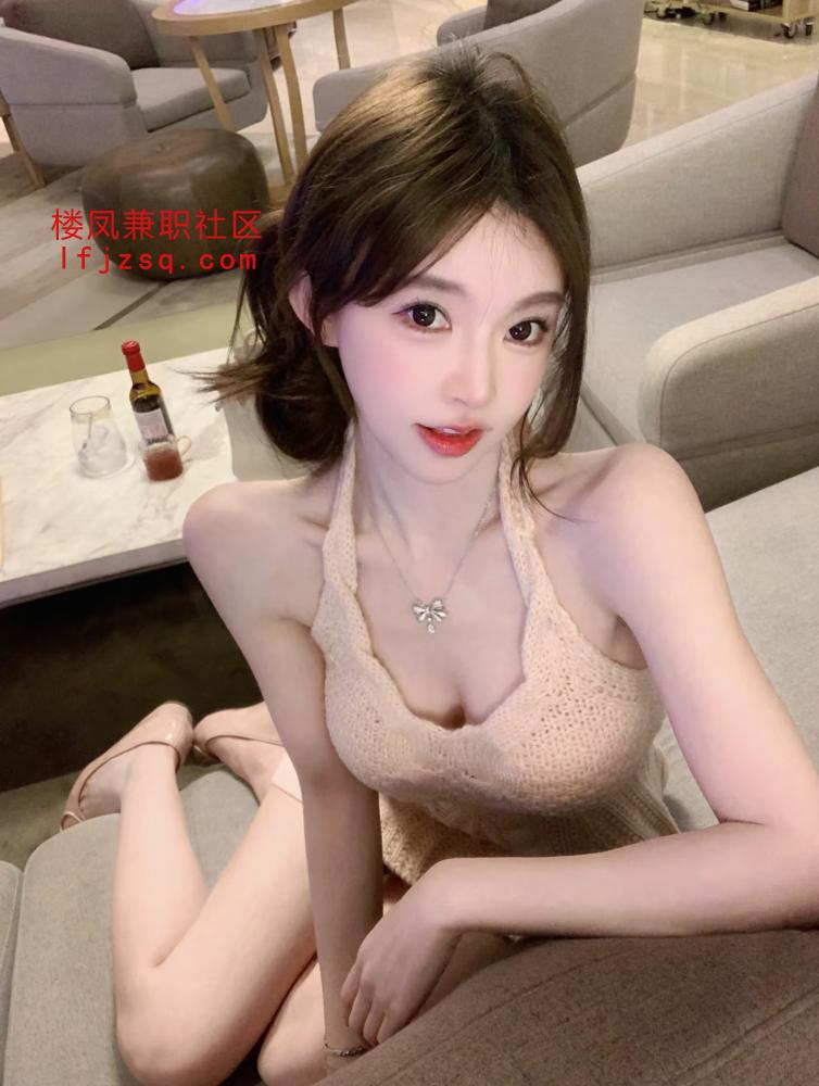 粉嫩性感温柔美女