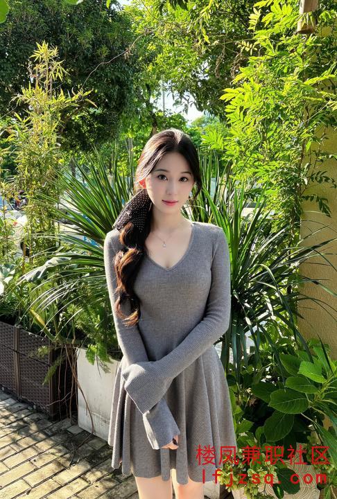 兼职御姐性感黑丝诱惑