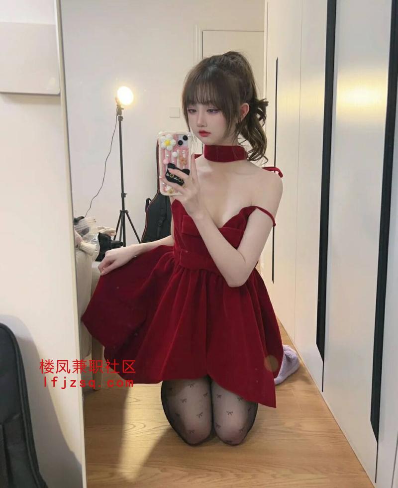 妹妹鲍鱼嫩得粉红一插直出水