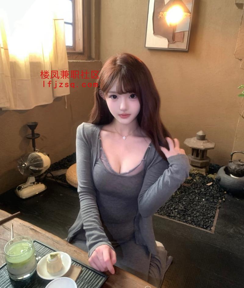 白嫩水润闷骚妹妹，缺操求调教