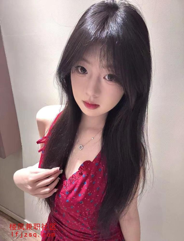 极品嫩妹粉鲍鱼水多穴紧