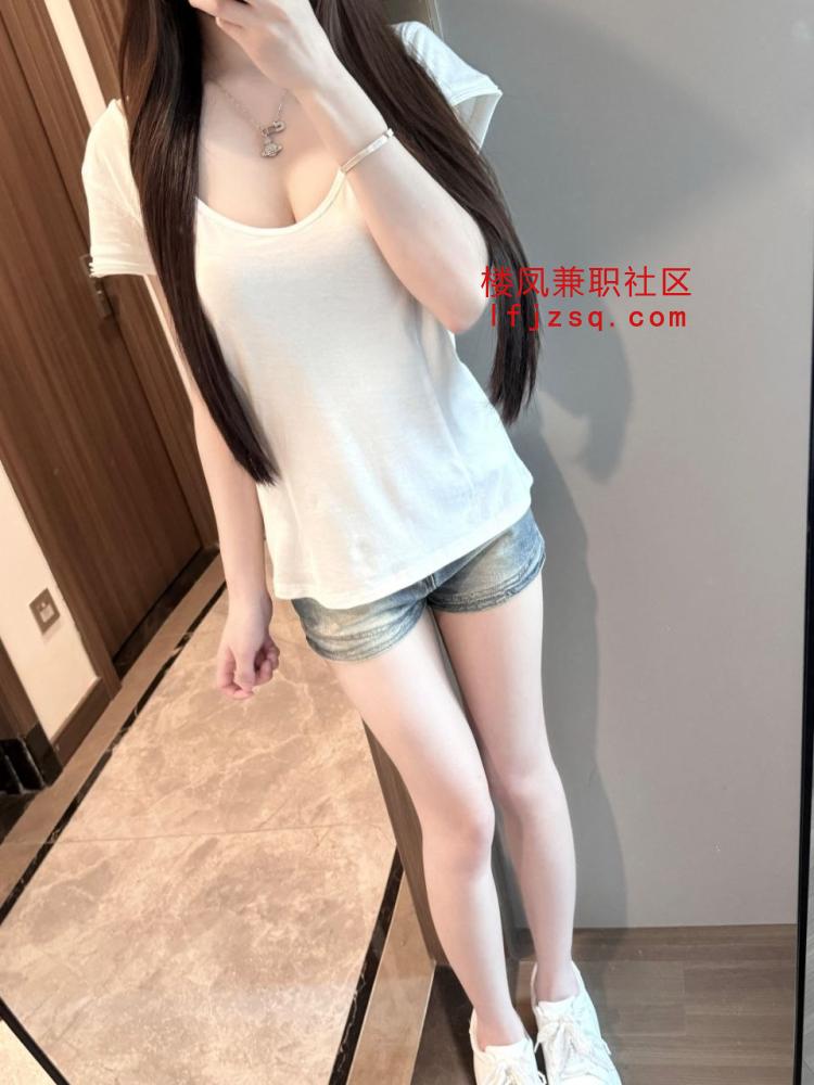 福州20岁极品小嫩妹乖巧可调教