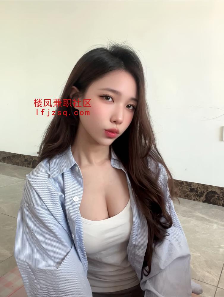妹子很主动舌吻屁股翘很会舔