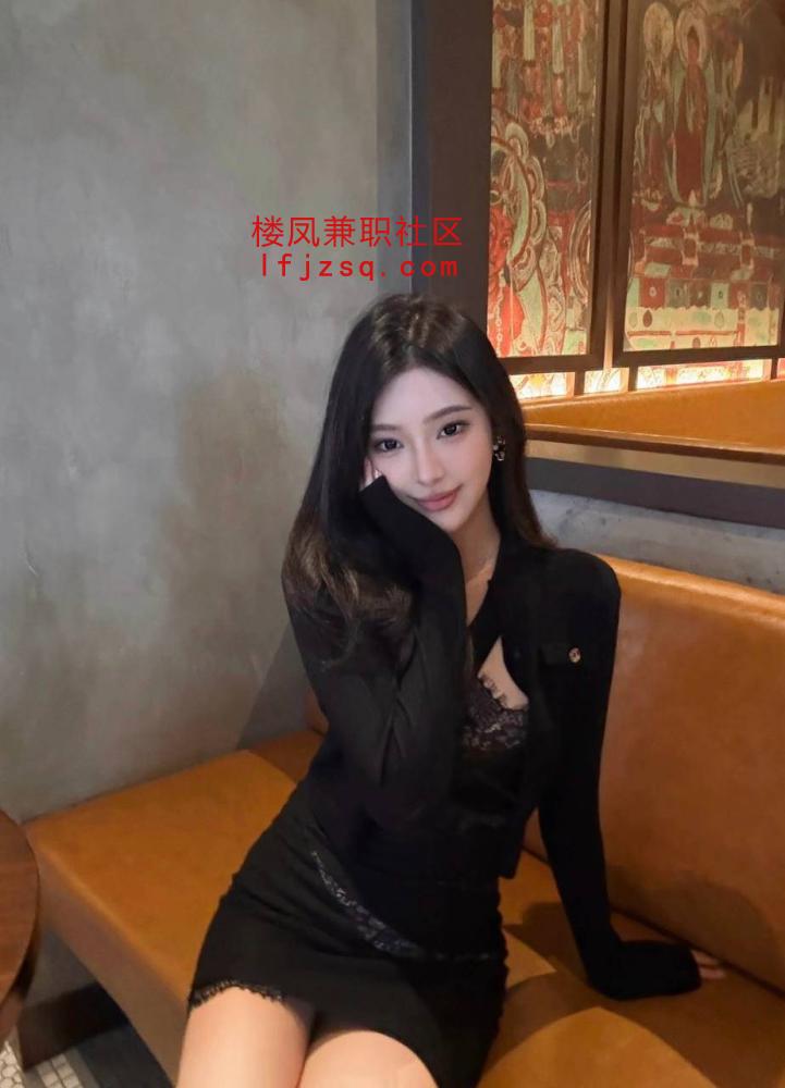 兼职小妹后入翘臀