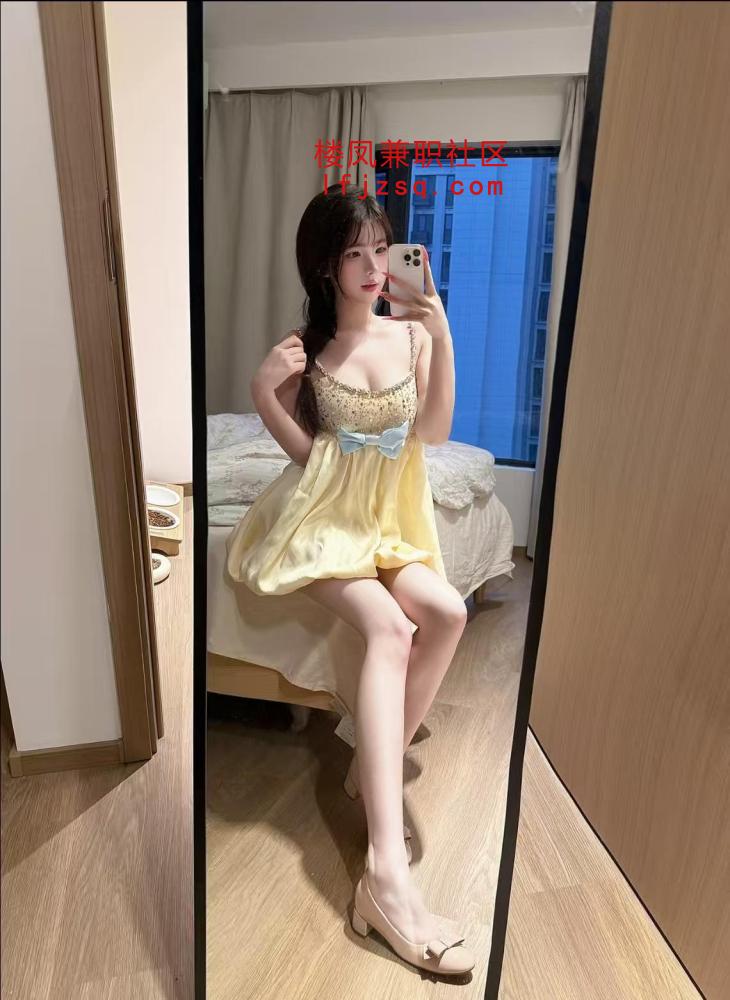黑丝情趣透视装好骚啊