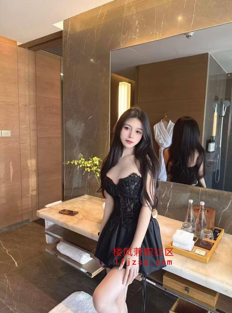 粉嫩美乳美女体验好