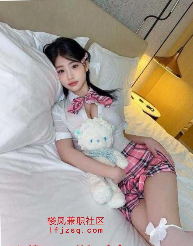 性感小萌妹，童颜巨乳