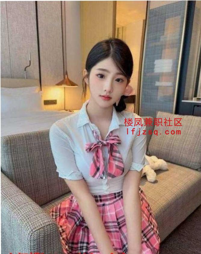 性感小萌妹，童颜巨乳