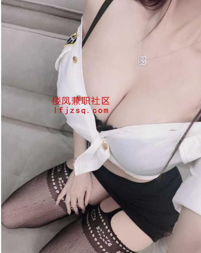 童颜巨乳小甜妹