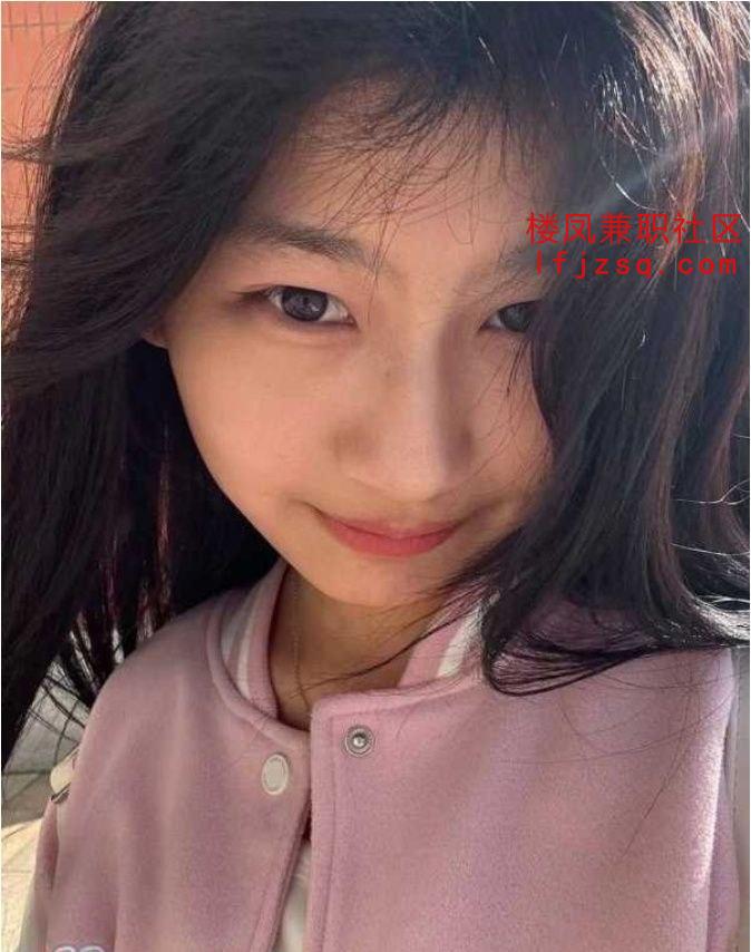 性感风骚喷潮小妖女深喉吞噬