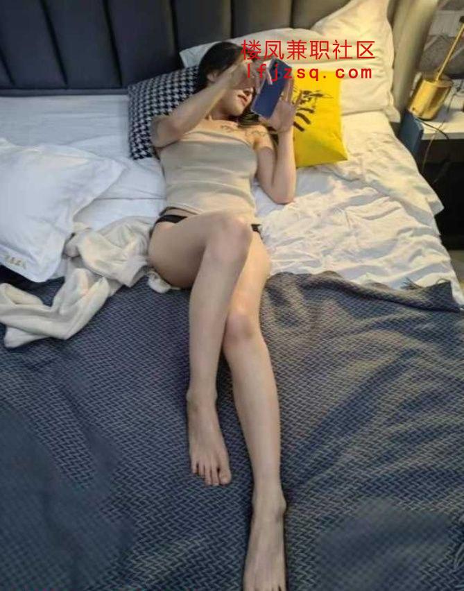 满分颜值顶级美腿表情很销魂