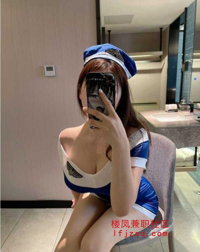 女孩白虎鲍鱼紧致淫水多性欲强