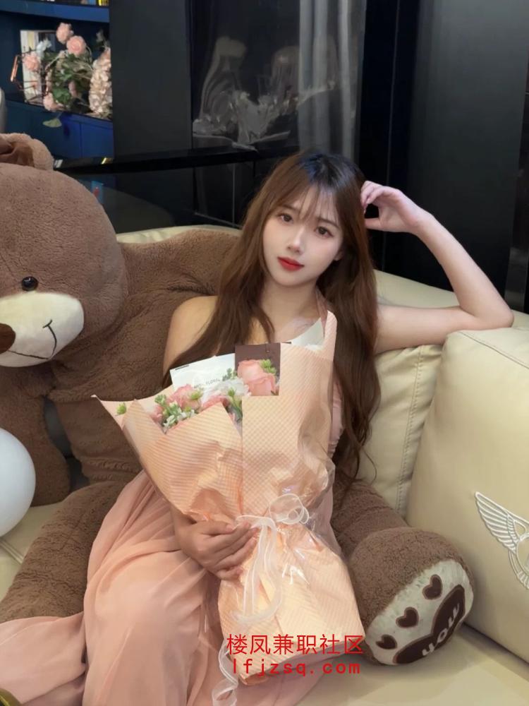 刚下海兼职不久的粉鲍