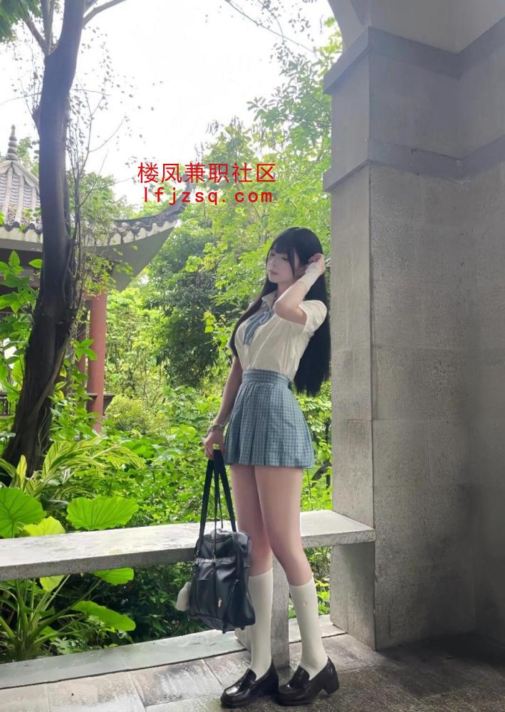 女大学生身材棒三点粉嫩