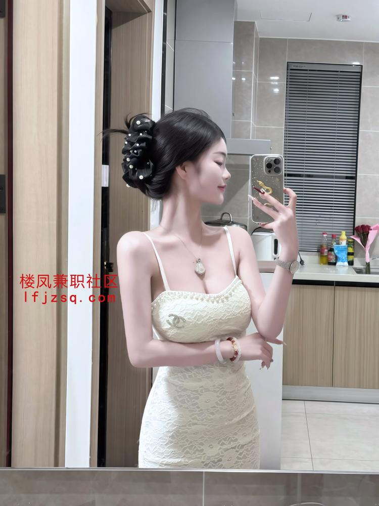 潮吹姐姐水多逼紧身材好