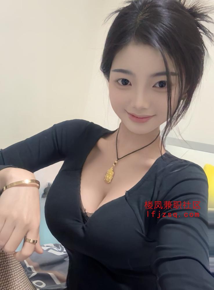 潮吹姐姐水多逼紧身材好