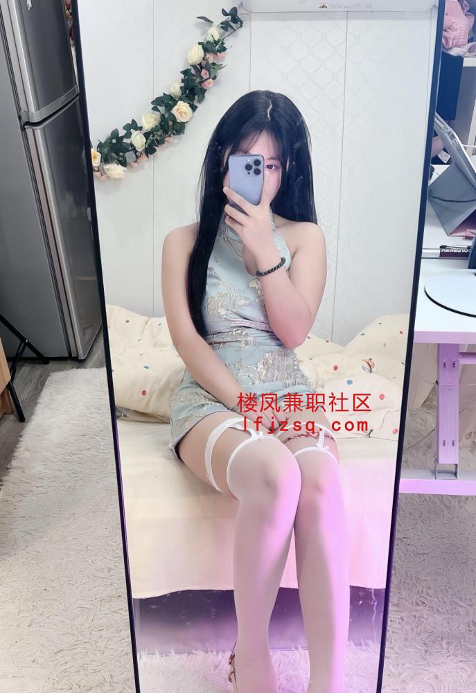 极品高颜值多汁白虎小骚货