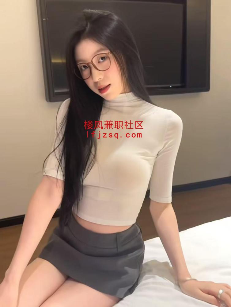 性感美女翘臀粉穴口活好可吞精