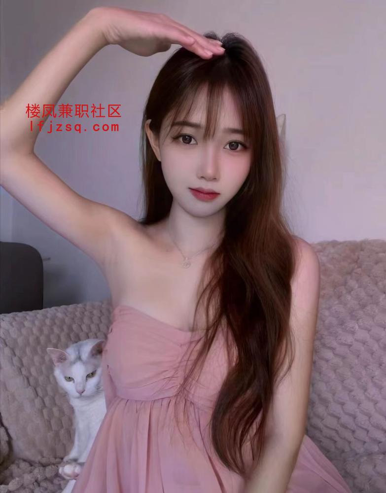 兼职的清纯小妹三点粉嫩