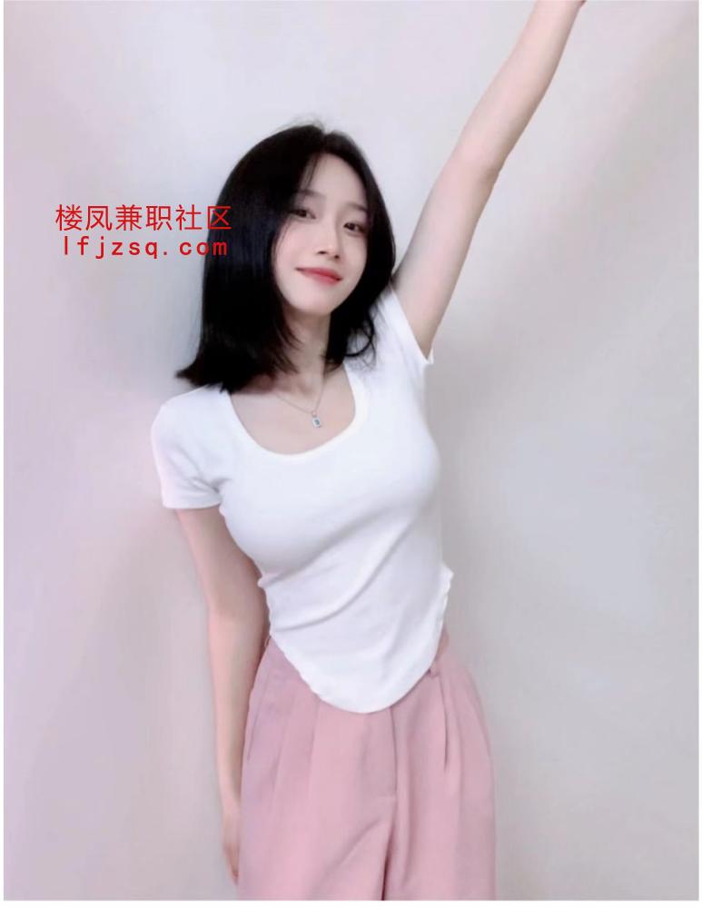 满足男人幻想的大胸邻家妹妹