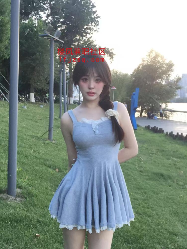 西安黑丝小骚货渴求肉棒