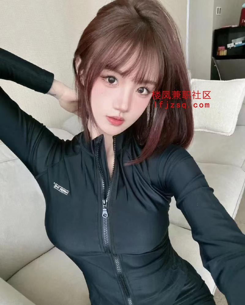 健身教练介绍的爱健身的大学生