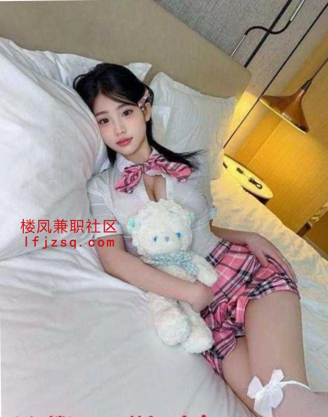极品高颜值多汁白虎性感小骚货