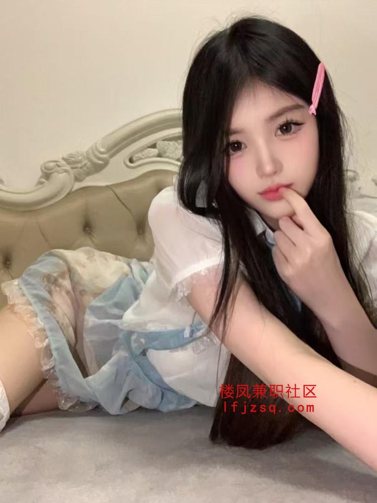甜美纯欲00后学生萝莉刚破处下海真的好甜好紧