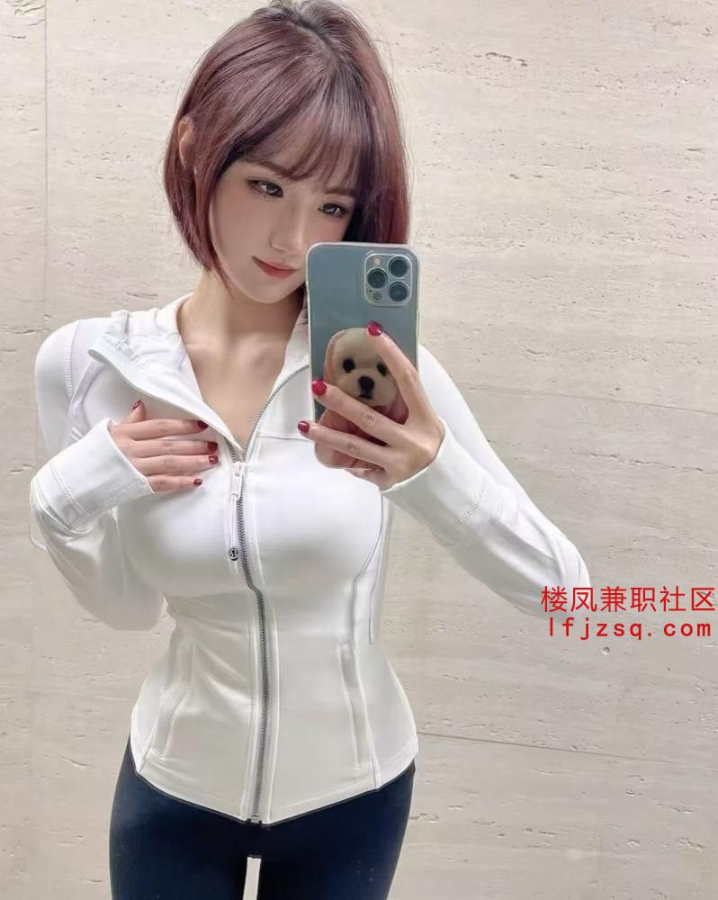 爱健身的大学生兼职身材颜值太完美了