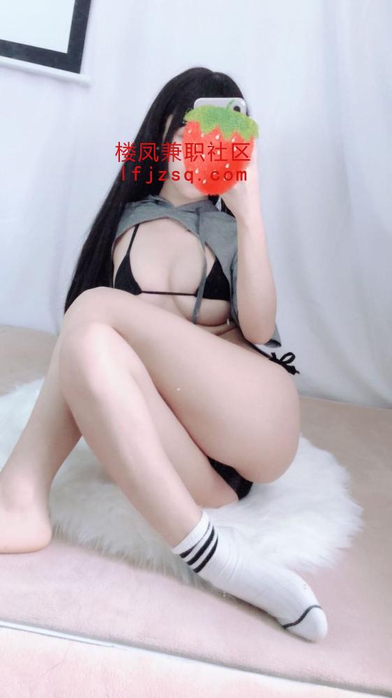 无锡20岁妹妹三点粉嫩水多床单湿了一大片