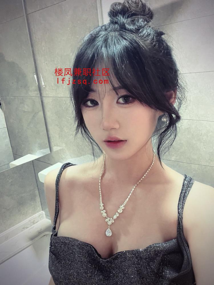 大长腿美女尤物蜜桃多汁
