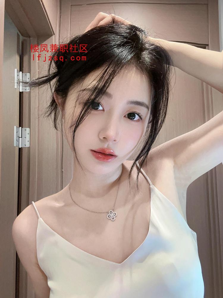清纯小妹上嫩下粉胸大紧致听话服务好