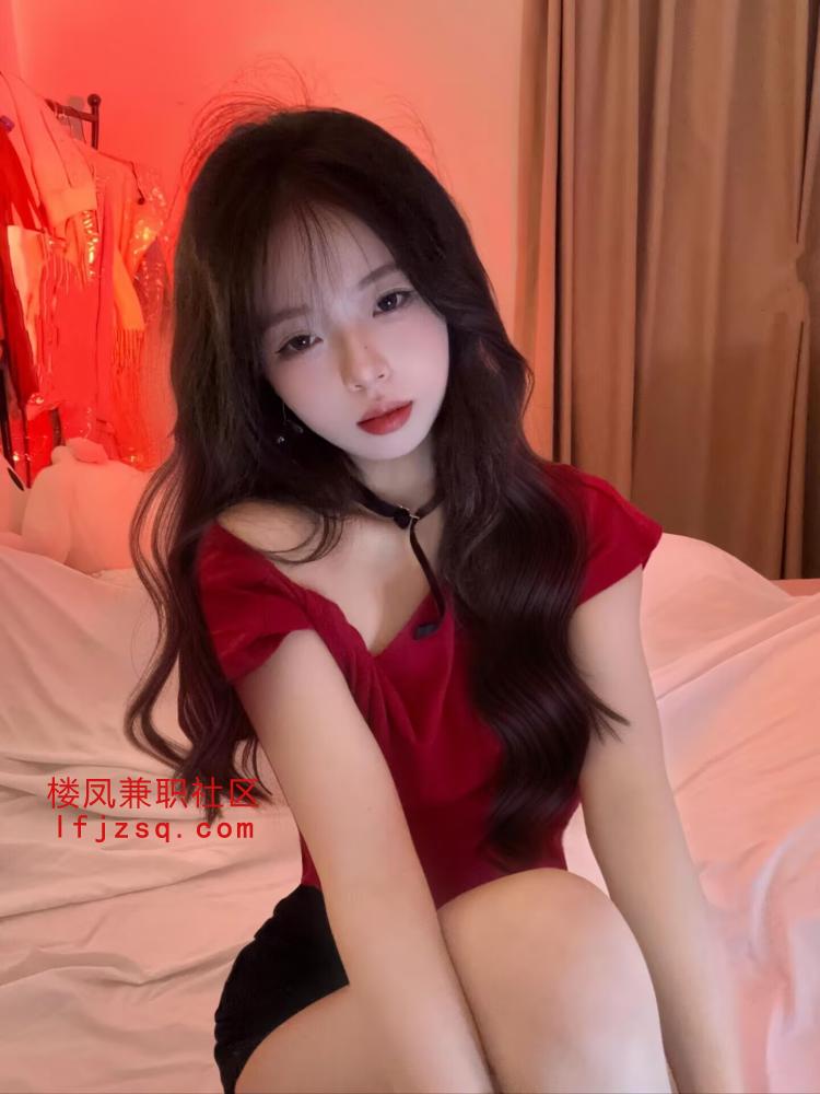 杭州刚毕业学妹下海兼职，比紧多水还年轻听话